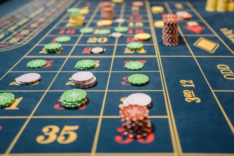 Lost in Translation: How American Baccarat Players Bleed Money Through Decimal Odds Confusion